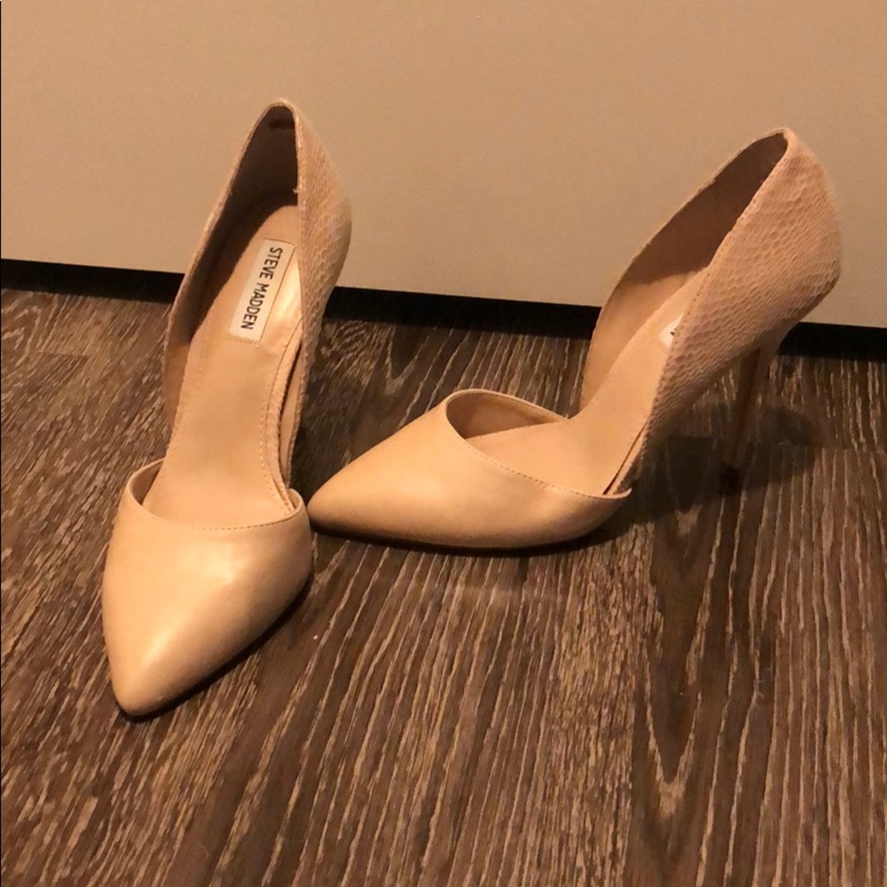 Steve Madden snake print heel